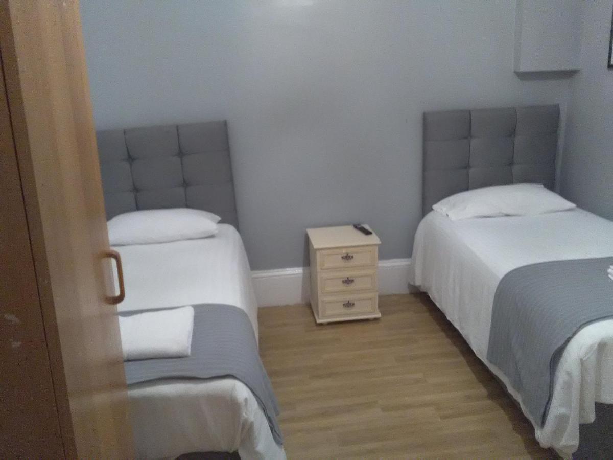 Newcastle West Hotel & Bar Pokój zdjęcie